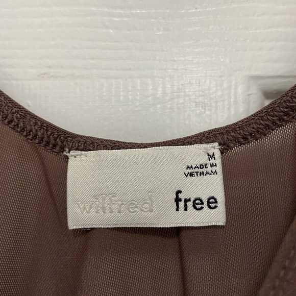 FREE WITH $15+ PURCHASE // Wilfred Free Sheer Bodysuit - Picture 5 of 9